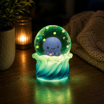 Smooshos Snow Globe Glow in the Dark Sea Animals